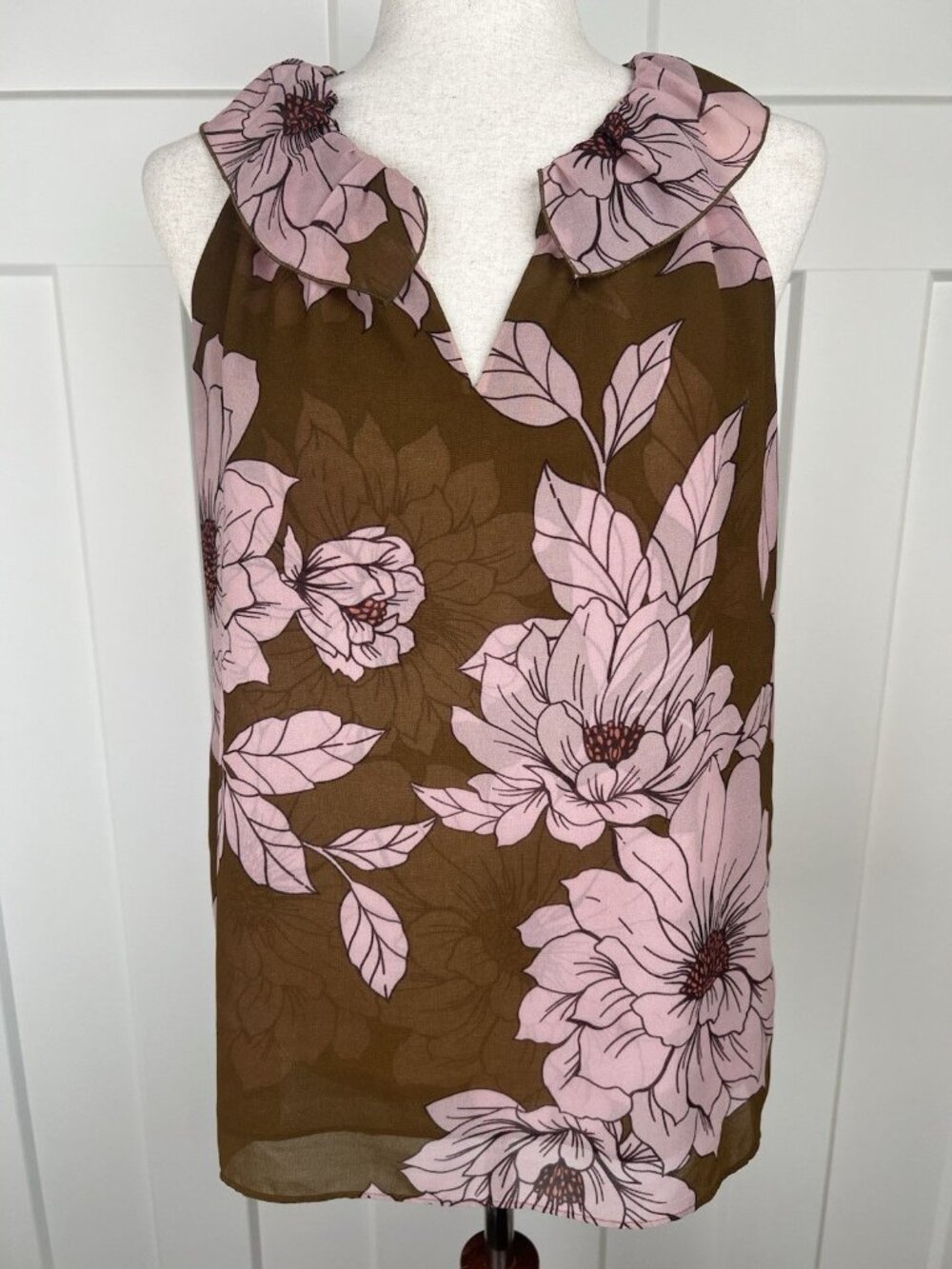 Cabi Hothouse Floral Blouse S Brown Pink Ruffle Neck Sleeveless Sheer Style 4424 - Picture 2 of 8